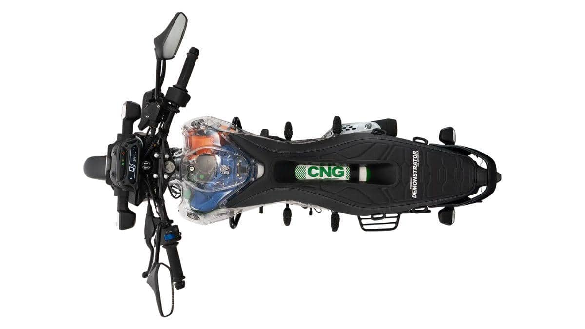 Bajaj Freedom 125 CNG: கிலோவிற்கு 102KM மைலேஜ், ஒரு ரூபாய் செலவில் 330KM ரேஞ்ச் - பஜாஜ் ஃப்ரீடம் சிஎன்ஜி பைக்