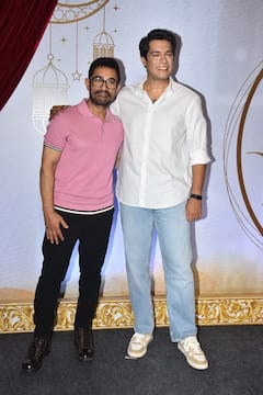 'एक दिन की महफिल' में गर्लफ्रेंड संग पहुंचे आमिर खान, साई पल्लवी-जुनैद के बीच दिखी केमिस्ट्री, देखिए तस्वीरें