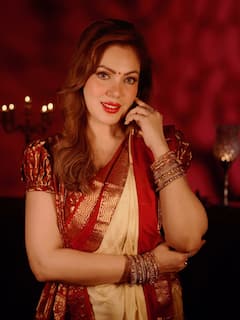 खुले बाल, बिंदी और रेड लिपस्टिक, साड़ी में TMKOC की बबीता जी का दिखा दिलकश अंदाज, नहीं हटेगी नजर!