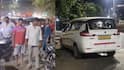 Virar Crime News : विरारमध्ये इंडिकेटर न देताच घेतला टर्न; संतापलेल्या कार चालकांचा वाद अन् तुंबळ हाणामारी; कारच्या काचा फोडल्या, लोखंडी रॉडने मारहाण
