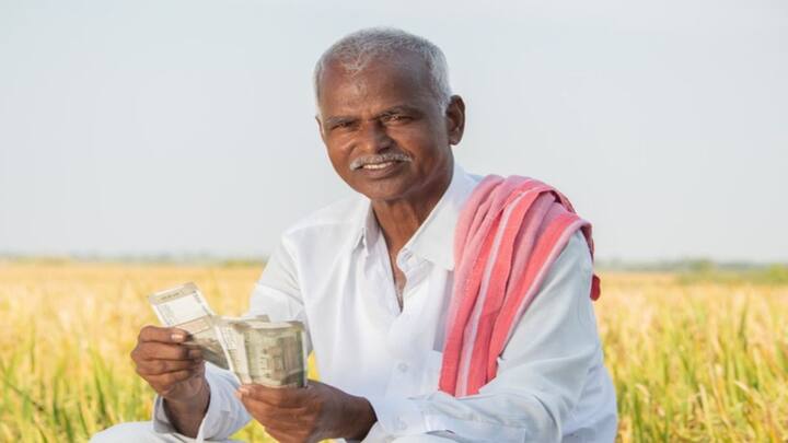 ब्याज दरों के मामले में यह कार्ड किसी भी बैंक लोन से कहीं ज्यादा फायदेमंद है. आमतौर पर इस पर ब्याज दर 9 प्रतिशत होती है. लेकिन सरकार सीधे तौर पर 2 प्रतिशत की छूट देती है. इसके अलावा, अगर आप समय से पहले या सही वक्त पर पैसा बैंक को लौटा देते हैं. तो आपको 3 प्रतिशत की अतिरिक्त सब्सिडी भी मिलती है.