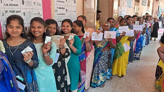 TN Election 2026: சென்னையில் வாக்குப்பதிவு அதிகமா? குறைவா? 2021 VS 2026 தேர்தல் ஒப்பீடு! TN Election 2026: சென்னையில் வாக்குப்பதிவு அதிகமா? குறைவா? 2021 VS 2026 தேர்தல் ஒப்பீடு!