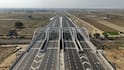 Photos: 594km का सफर केवल 6 घंटे में, यूपी के 12 जिलों और 518 गांवों को जोड़ेगा Ganga Expressway