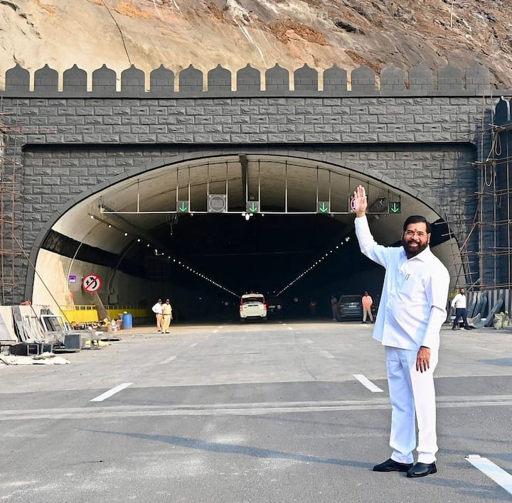 हा मार्ग लोणावळा लेकच्या खाली हजार फूट असणार आहे.