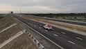 Photos: 594km का सफर केवल 6 घंटे में, यूपी के 12 जिलों और 518 गांवों को जोड़ेगा Ganga Expressway
