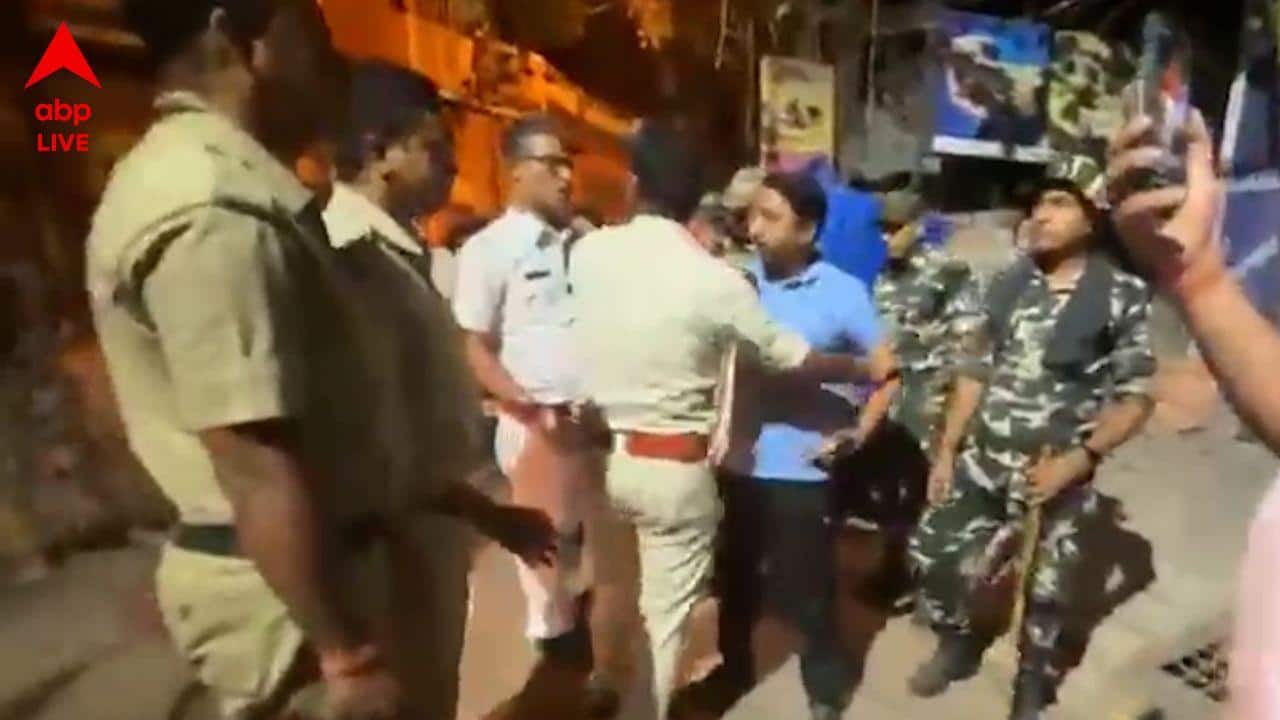 Bulldozer Action Against Encroachment Outside Howrah Railway Station, Illegal Shops Removed