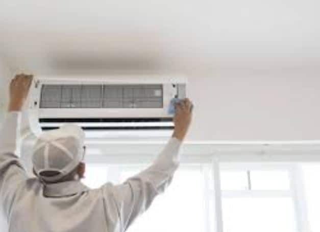 Air Conditioner Use Tips : ਅੱਤ ਦੀ ਗਰਮੀ ਪੈ ਰਹੀ ਹੈ, ਜਿਸ ਕਰਕੇ ਲੋਕ ਏਸੀ ਦੀ ਖੂਬ ਵਰਤੋਂ ਕਰ ਰਹੇ ਹਨ। ਇਸ ਲਈ ਏਸੀ ਦੀ ਵਰਤੋਂ ਨੂੰ ਲੈ ਕੇ ਤੁਹਾਨੂੰ ਅੱਜ ਅਜਿਹੀਆਂ ਕੁੱਝ ਖਾਸ ਗੱਲਾਂ ਬਾਰੇ ਦੱਸਾਂਗੇ, ਜਿਸ ਦੇ ਨਾਲ ਤੁਸੀਂ ਆਪਣੇ ਕਮਰੇ ਨੂੰ ਲੰਬੇ ਸਮੇਂ ਲਈ ਠੰਡਾ ਰੱਖ ਸਕੋਗੇ ਅਤੇ ਤੁਹਾਡਾ ਬਿਜਲੀ ਦਾ ਬਿੱਲ ਵੀ ਘੱਟ ਆਵੇਗਾ।