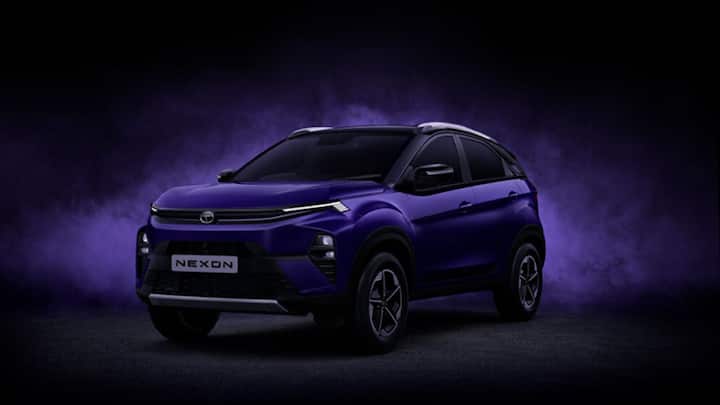 টাটা নেক্সন ভারতের অন্যতম জনপ্রিয় SUV। কোম্পানি সময়ে সময়ে নগদ ছাড়, বিনিময় বোনাস এবং অন্যান্য অফার দিয়ে থাকে। এর ফলে গাড়ির দাম আরও সাশ্রয়ী হয়। এই গাড়িটি তার সুরক্ষা বৈশিষ্ট্য, শক্তিশালী ডিজাইন এবং বিভিন্ন ভেরিয়েন্টের জন্য পরিচিত, যা ক্রেতাদের জন্য একাধিক বিকল্প সরবরাহ করে। এপ্রিল 2026 মাসে এই গাড়িতে 40 হাজার টাকা পর্যন্ত সুবিধা পাওয়া যাচ্ছে।