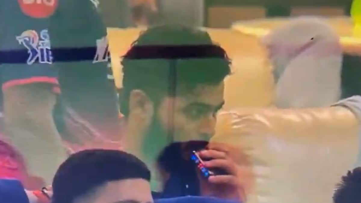 BCCI ने Riyan Parag से Vaping Incident पर मांगा Explanation, Action से पहले सुनवाई