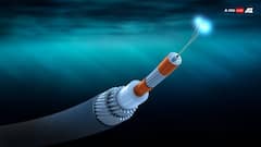 Submarine Cables: इंटरनेट की तारों को समुद्र में ही क्यों बिछाया जाता है, जानें पानी से क्यों नहीं होती ये खराब