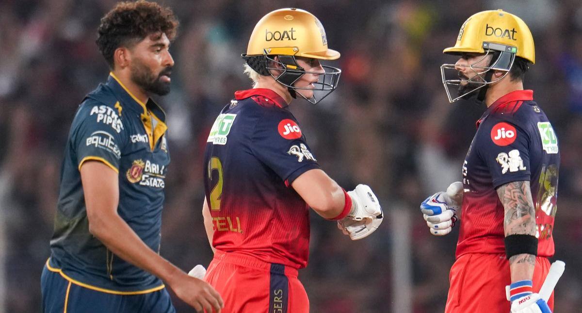 Virat Kohli Smashes Five Fours in Record Breaking IPL Over