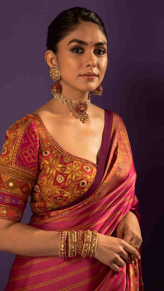 మృణాల్ ఠాకూర్ లుక్ వెనుకున్న స్పెషాలిటీ ఏంటో తెలుసా!