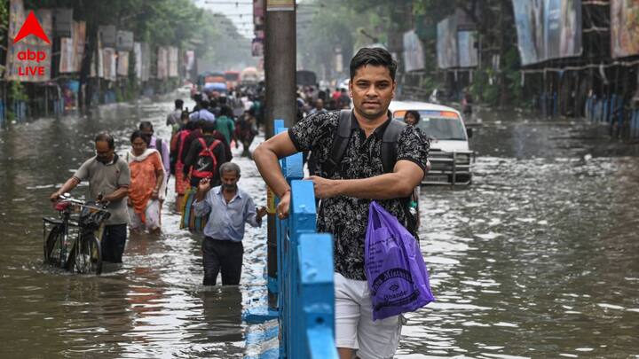 বজ্রবিদ্যুৎ-সহ বৃষ্টির সঙ্গে দমকা ঝোড়ো হাওয়া বইতে পারে ৩০ থেকে ৫০ কিলোমিটার গতিবেগে, অনুমান আবহাওয়াবিদদের।