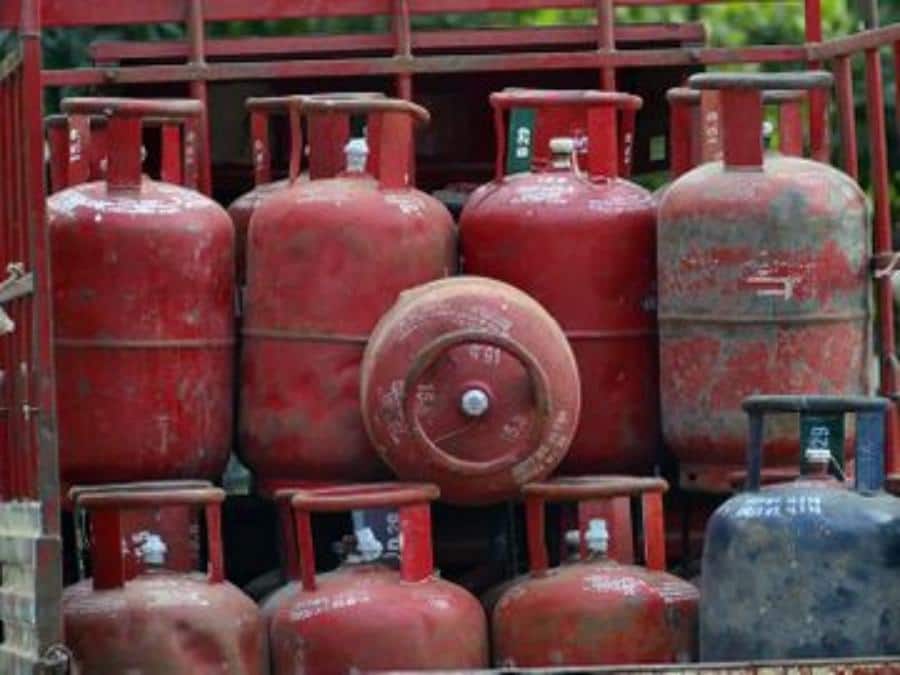 LPG சிலிண்டர் முன் பதிவில் புதிய விதிகள் !! இன்று முதல் அமல் - முழு விவரம்