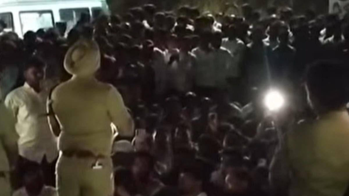 Pune Horror: 4-Year-Old Raped, Head Crushed With Stone; Accused Held After Protest Outside Police Station