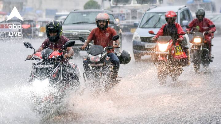 কলকাতা, হাওড়া, হুগলি, দুই ২৪ পরগনা, দুই বর্ধমান, বাঁকুড়া, পশ্চিম মেদিনীপুরে বজ্রবিদ্যুৎসহ বৃষ্টির পূর্বাভাস রয়েছে।