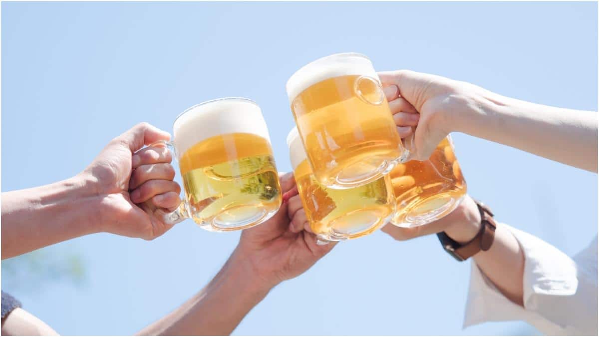 Beer in Summer : వేసవిలో బీర్ తాగితే నిజంగా కూల్ అవుతారా? సైడ్ ఎఫెక్ట్స్, తీసుకోవాల్సిన జాగ్రత్తలు ఇవే