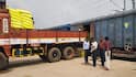 குறுவை களமிறங்கும் நேரம்: தஞ்சாவூருக்கு வேகமாக வந்த உர மூட்டைகள்