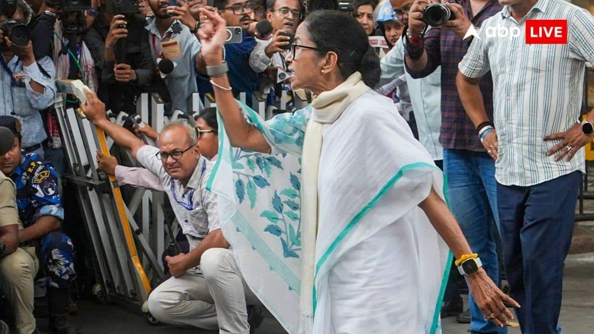'मैंने पहले ही बोला था...', बंगाल में बीजेपी प्रचंड जीत की ओर, ममता बनर्जी का आया पहला रिएक्शन