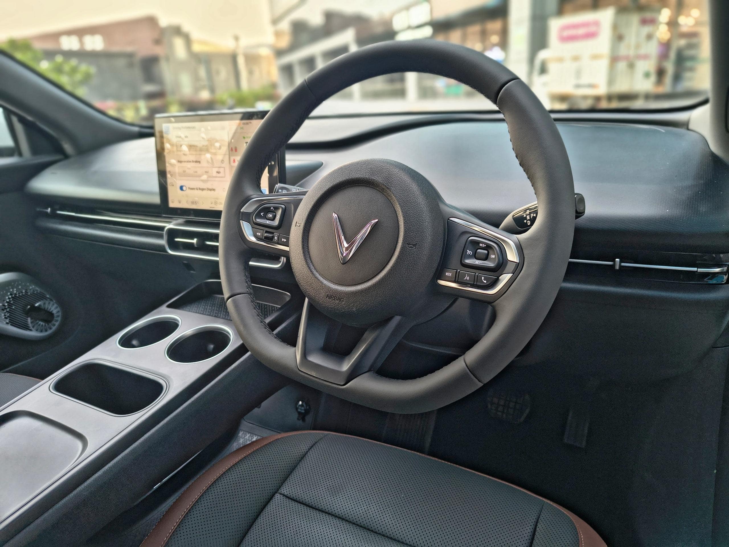 Vinfast VF MPV 7 India Drive Review: Simply Sensible