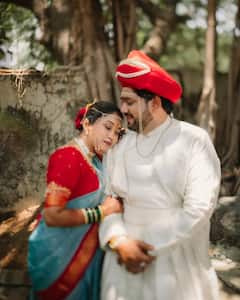 Marathi Actor Rugved Phadke Marriage Photos: मराठी अभिनेत्यानं गर्लफ्रेंडसोबत गुपचूप बांधली लग्नगाठ; दोघांच्या पारंपारिक लूकनं वेधलं लक्ष PHOTOs