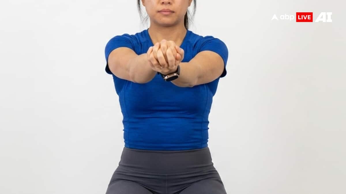 Using Your Phone For Hours? 5 Effective Hand Exercises To Reduce Pain And Stiffness