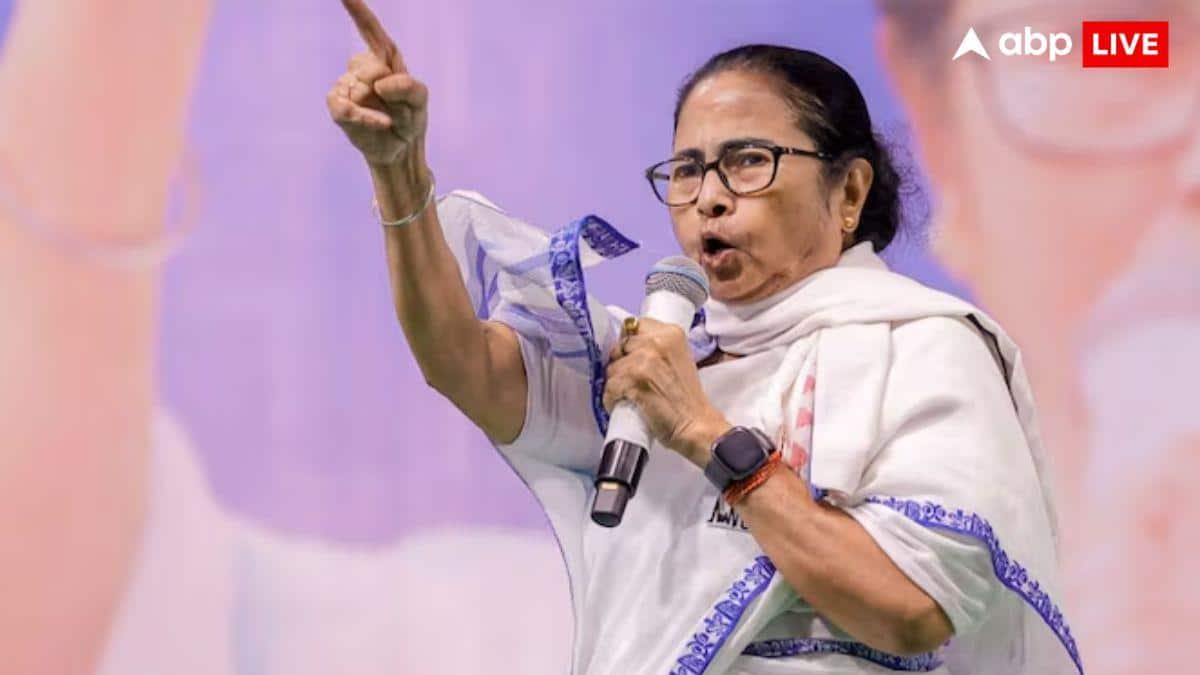 'जो पार्टी छोड़ना चाहते हैं, वो स्वतंत्र हैं', बंगाल में हार के बाद पहली बार TMC नेताओं की मीटिंग में बोलीं ममता बनर्जी
