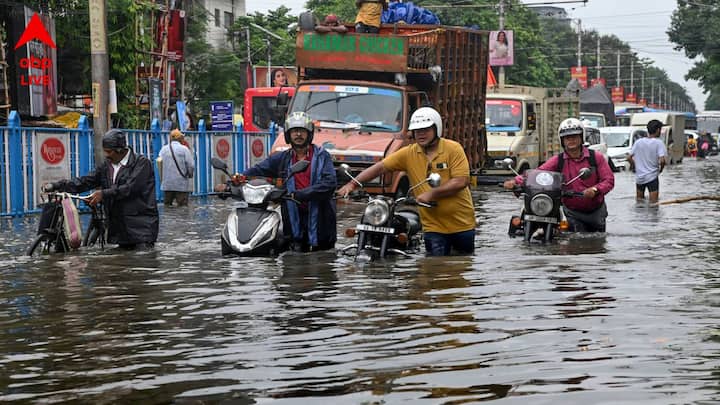 ঘণ্টায় ৫০ থেকে ৬০ কিলোমিটার গতিবেগে বইবে ঝোড়ো হাওয়া, এমনই পূর্বাভাস হাওয়া অফিসের। অর্থাৎ কালবৈশাখীর দাপট ভালভাবেই বোঝা যাবে।