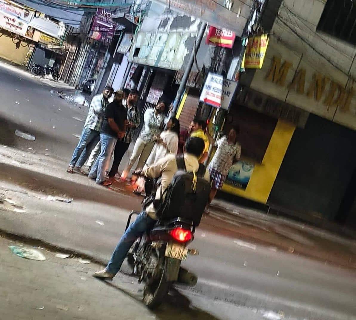 Women Safety In Hyderabad: వస్తావా.. నీ రేటెంత..? హైదరాబాద్ లో ఆకతాయిల బారినపడ్డ లేడీ ఐపీఎస్ ! వివాదంగా మారిన ఆపరేషన్