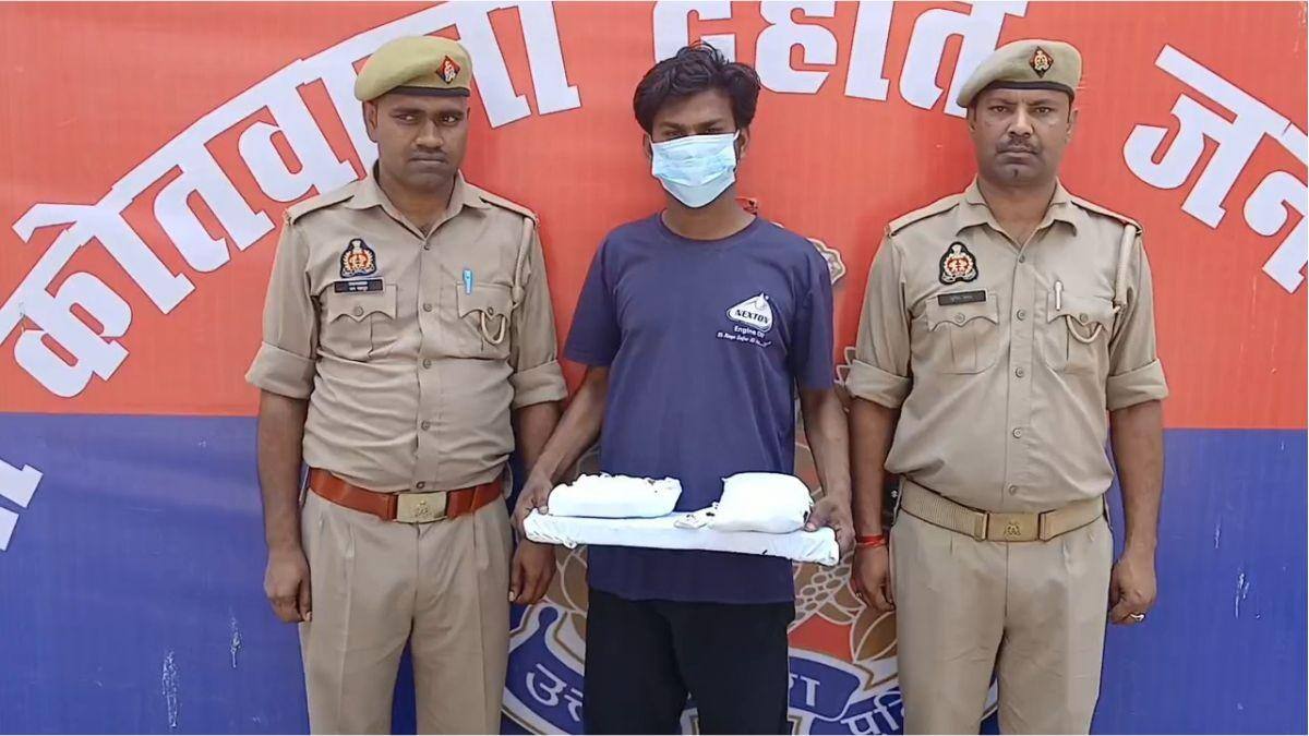 UP Man Steals Skull From Burning Funeral Pyre To ‘Control’ Girlfriend, Three Arrested