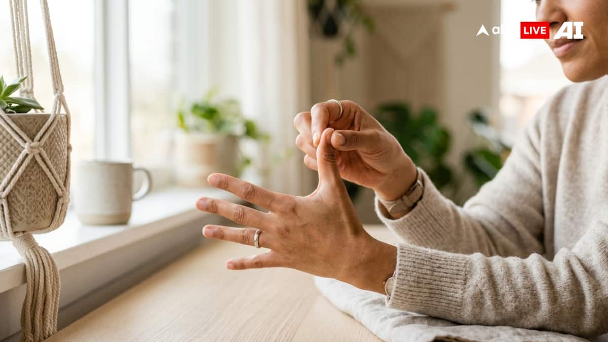 Using Your Phone For Hours? 5 Effective Hand Exercises To Reduce Pain And Stiffness