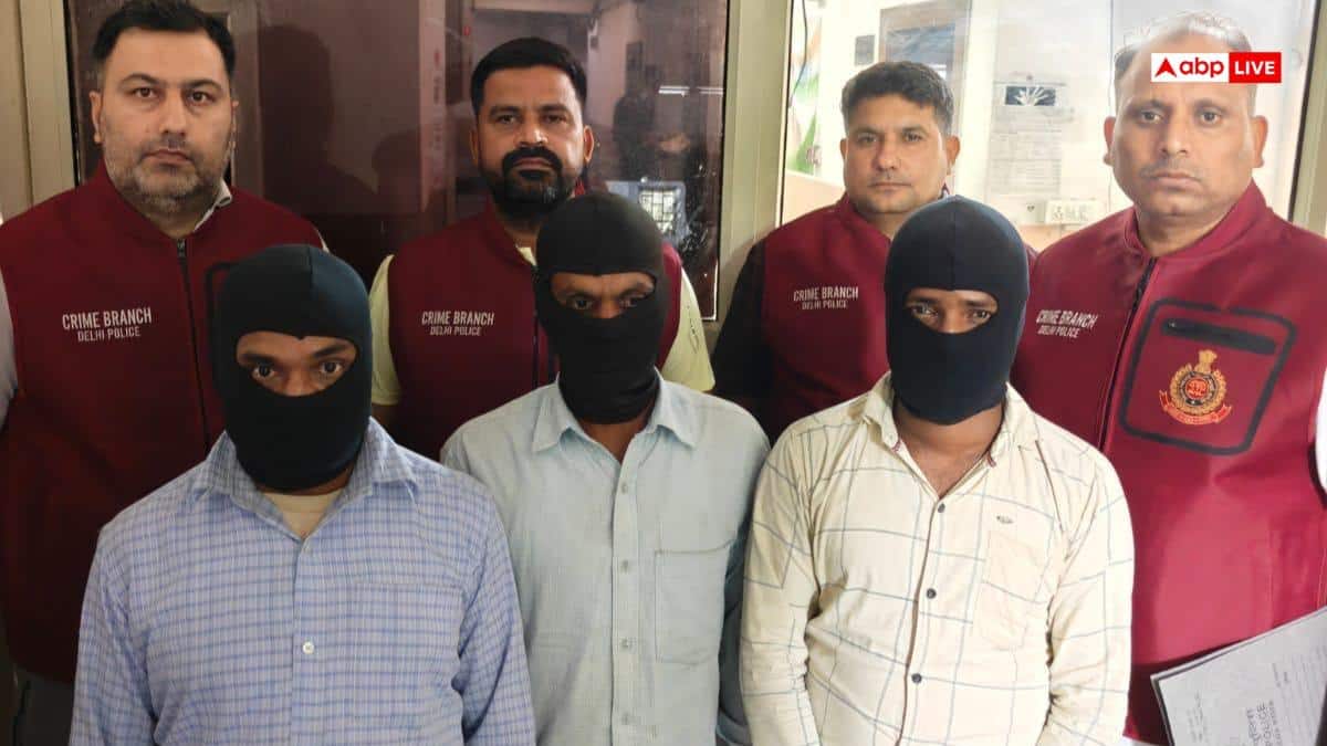 कभी ऑटो ड्राइवर तो कभी सब्जीवाला, दिल्ली पुलिस ने फिल्मी अंदाज में 3 कुख्यात आरोपियों को दबोचा
