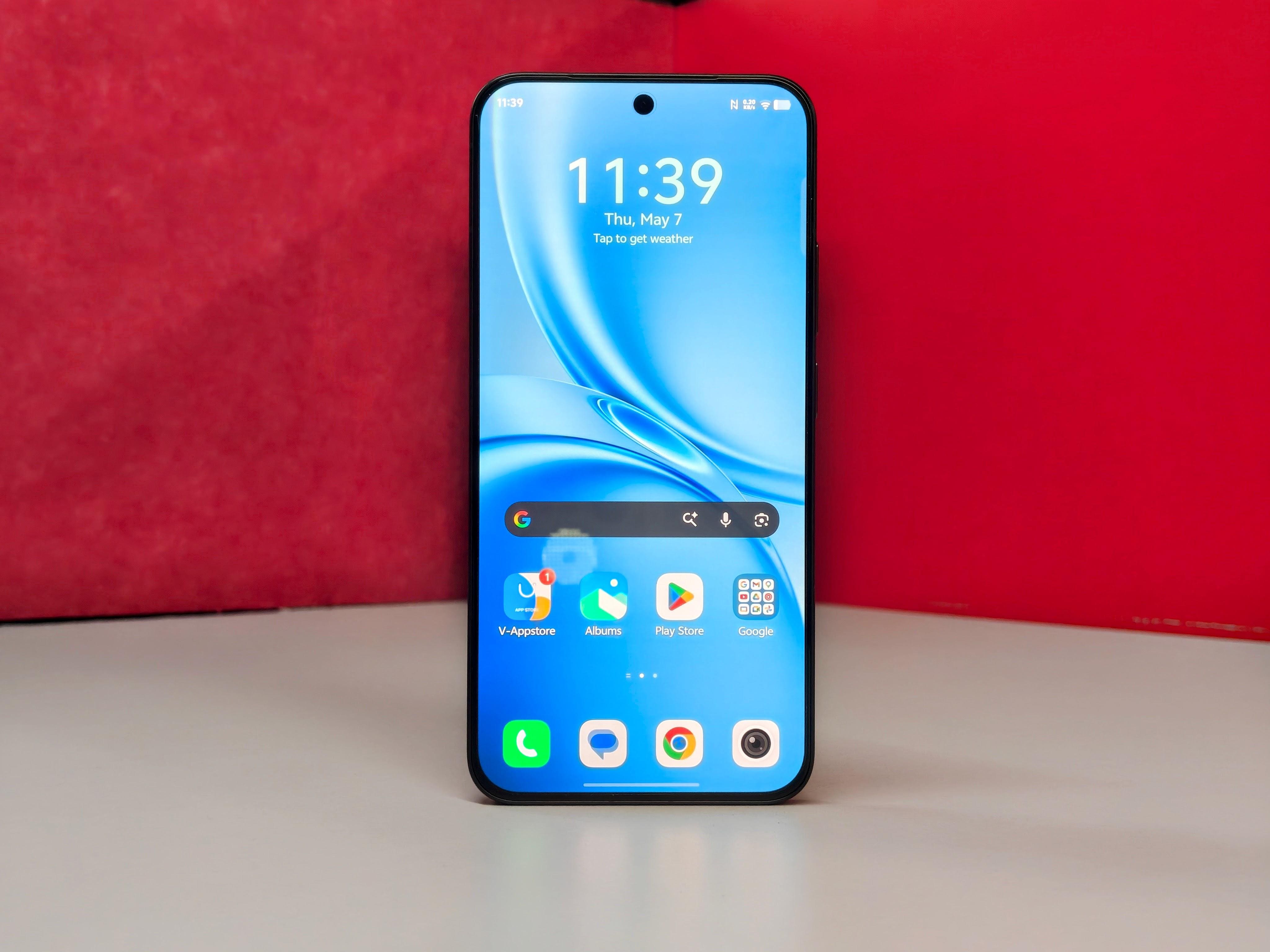 Vivo X300 FE Review: Tiny Flagship, Titanic Camera Ambitions