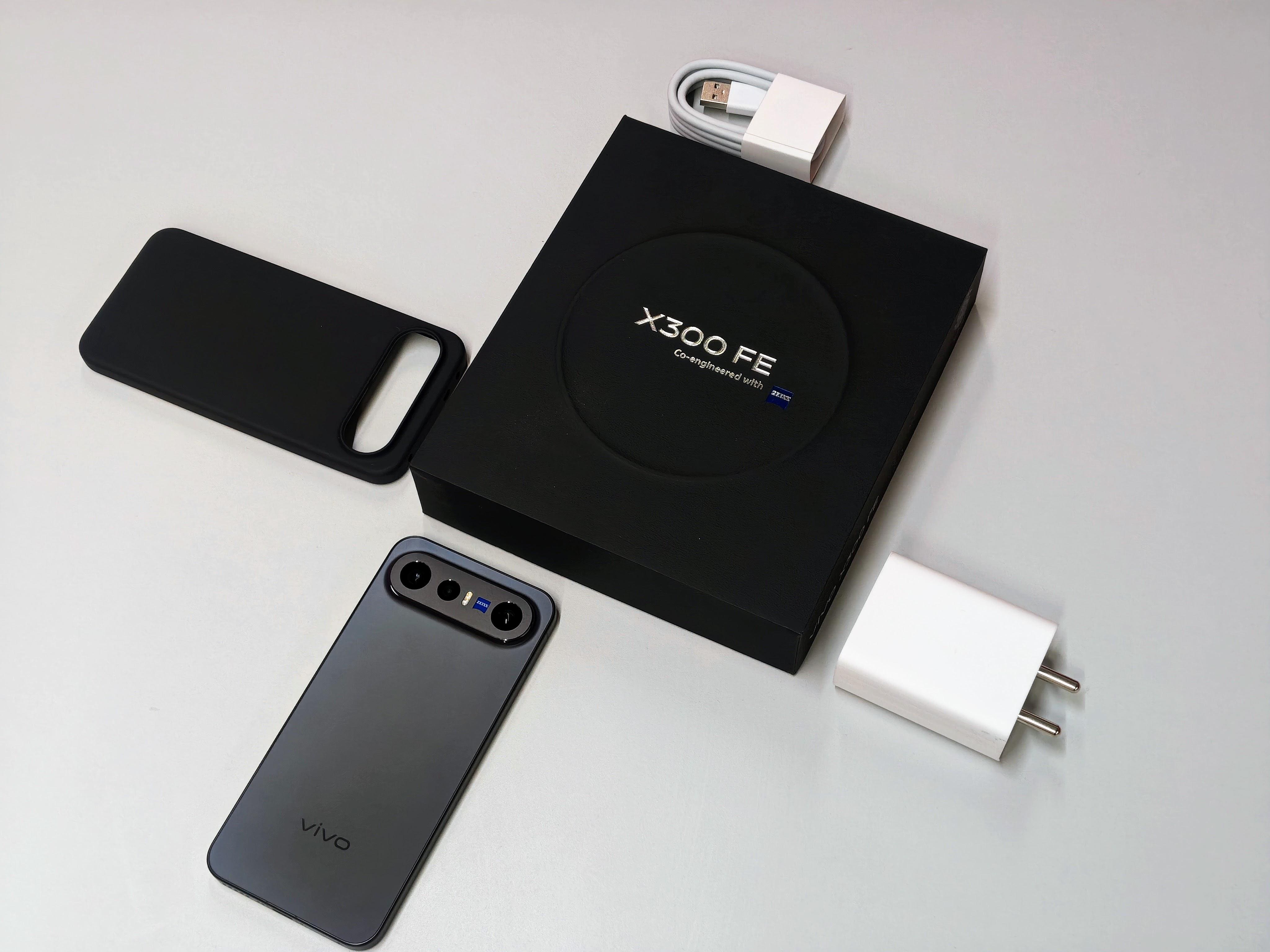Vivo X300 FE Review: Tiny Flagship, Titanic Camera Ambitions