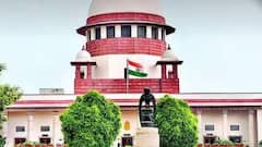 Supreme Court: নির্বাচন কমিশনার নিয়োগ কমিটি থেকে প্রধান বিচারপতি বাদ কেন? সুপ্রিম কোর্টে শুনানি শুরু হল, পিছোতে আর্জি জানিয়েছিল কেন্দ্র