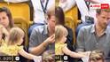 Prince Harry Viral video: प्रिंस हैरी के बॉक्स से पॉपकॉर्न खाती रही छोटी बच्ची, यह क्यूट वीडियो ला देगा फेस पर स्माइल