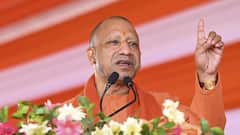 यूपीत सर्व लोकप्रतिनिधींना अधिकाऱ्यांना अभिवादन बंधनकारक; खूर्चीवरून उठून स्वागत आणि फोन उचलावाच लागणार, आमदार कार्यालयात आल्यास खूर्ची सोडावी लागणार