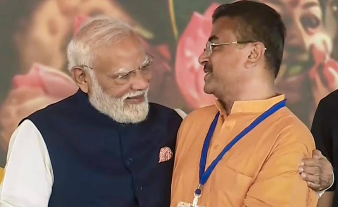 शुभेंदु अधिकारी बने बंगाल के नए CM, दिलीप घोष-अग्निमित्रा पॉल समेत 5 और मंत्रियों ने ली शपथ