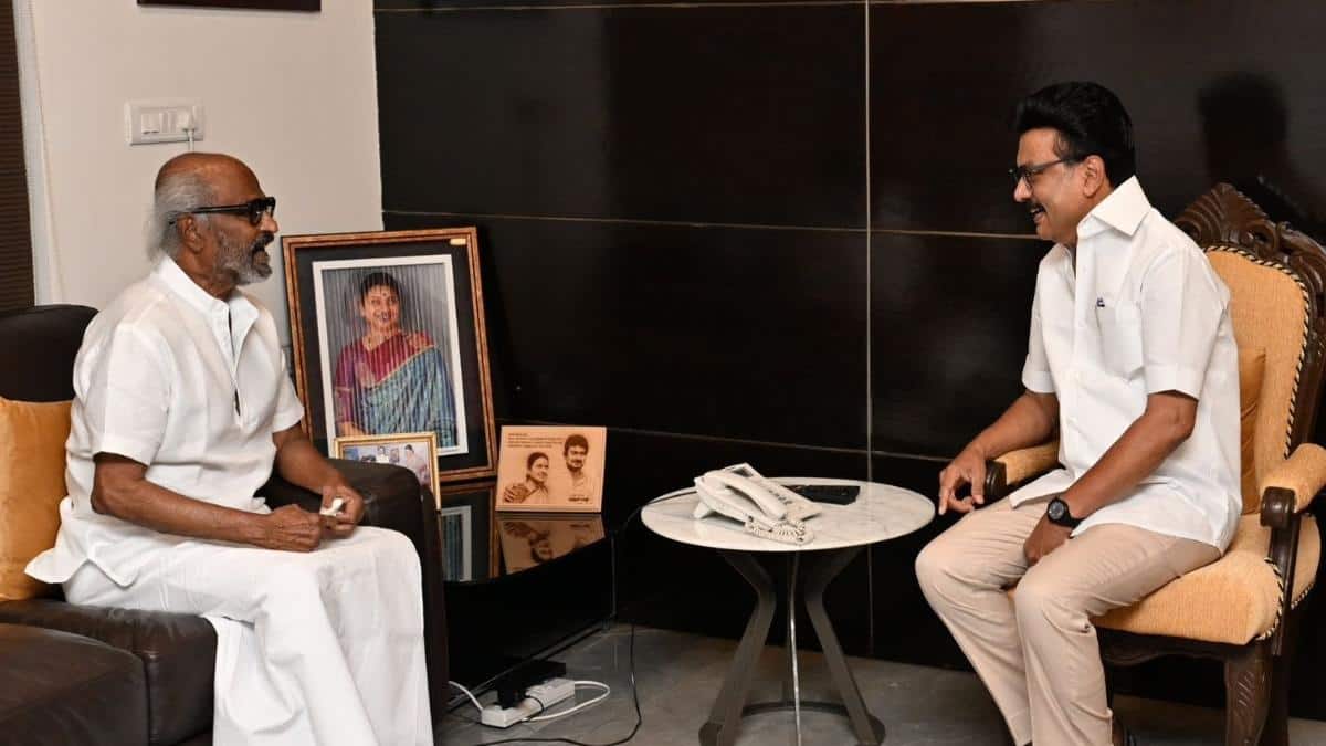 Rajinikanth: திமுக - அதிமுகவை இணைக்க ரஜினிகாந்த் முயற்சித்தாரா? உண்மையை உடைத்த சூப்பர்ஸ்டார்!
