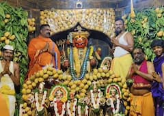 जेजुरीच्या खंडोबा मंदिरात आकर्षक आंब्यांची सजावट, भाविकांची मोठी गर्दी