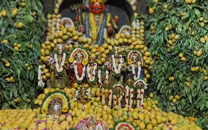 सदरील आंब्याचा रस करून उद्या अन्नदान कक्षामध्ये सर्व भाविक भक्तांना प्रसादरुपी वाटप करण्यात येणार आहे.