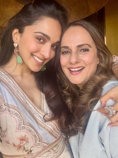 कियारा अडवाणी के लिए शेफ बने सिद्धार्थ मल्होत्रा, एक्ट्रेस के पहले मदर्स डे को बनाया स्पेशल, देखें फोटोज
