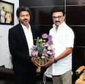 CM Vijay: मुख्यमंत्री बनताच विजयने सर्वांची मनं जिंकली; माजी CM स्टॅलिन यांच्या घरी जाऊन भेट, सत्कार, चर्चा