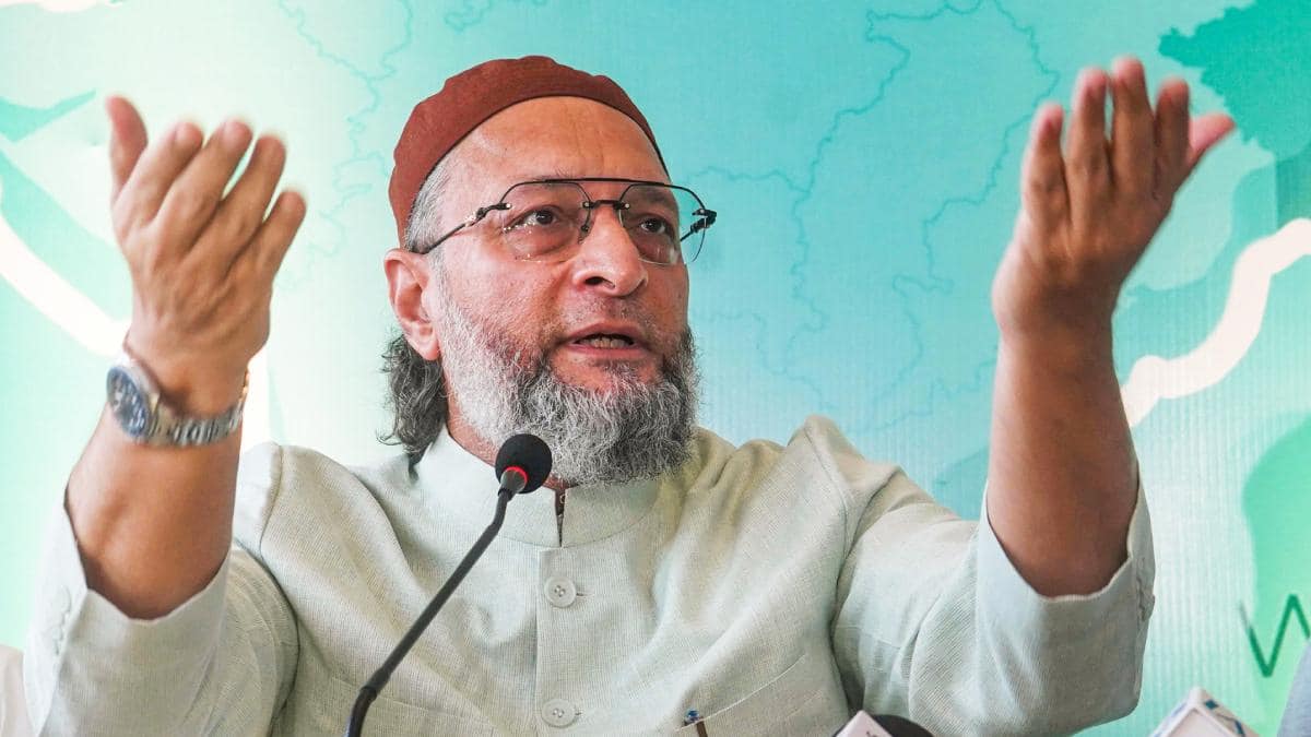 वंदे मातरम् की अनिवार्यता मानने के लिए AIMIM तैयारी नहीं, पार्टी बोली- 'संविधान से ऊपर...'