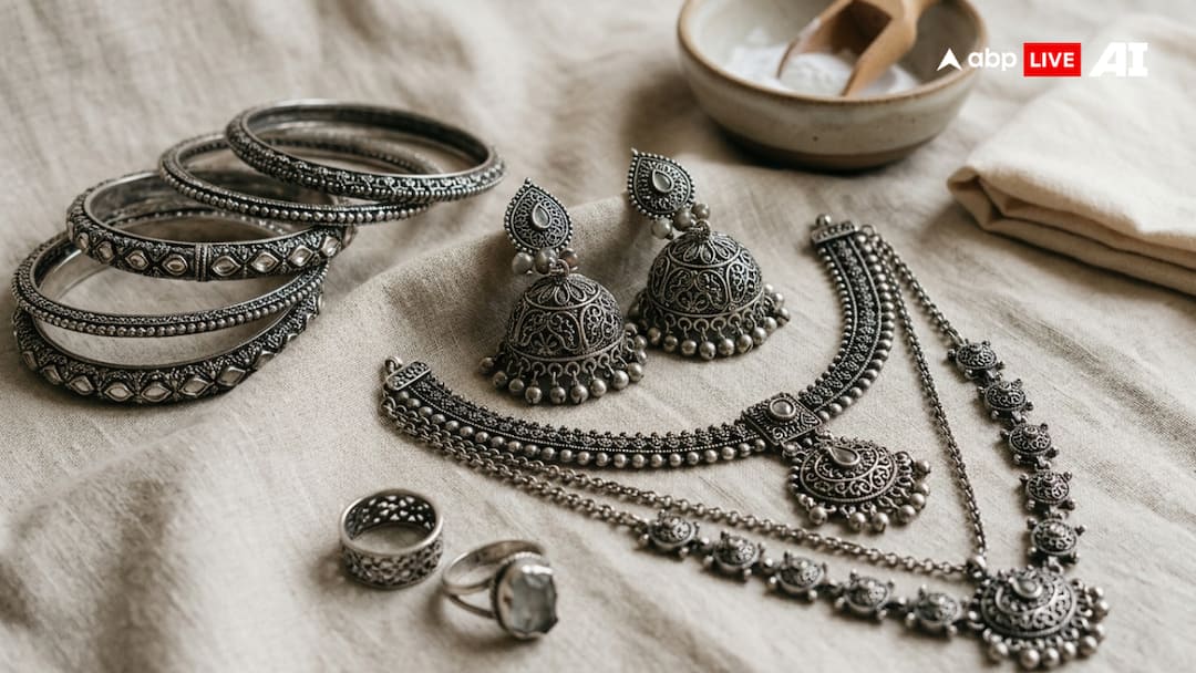 Oxidised Jewellery Turning Black? Follow These Easy Tips To Maintain Its Shine Oxidised Jewellery Turning Black? Follow These Easy Tips To Maintain Its Shine