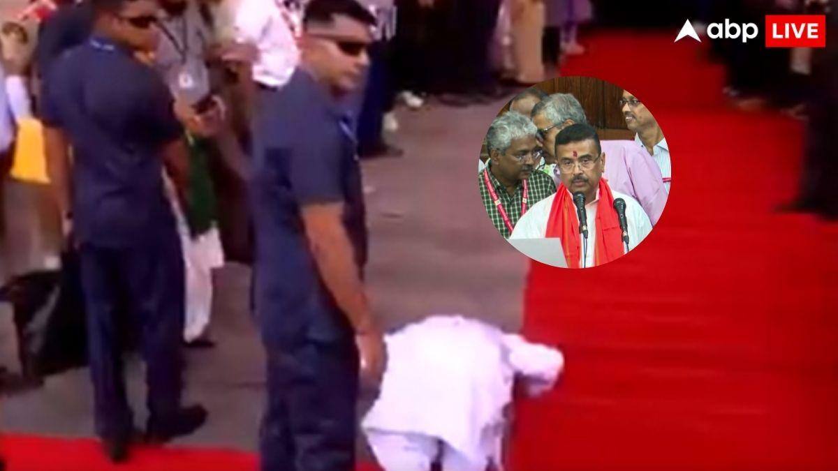 बंगाल का CM बनते ही शुभेंदु अधिकारी ने विधानसभा की सीढ़ियों पर टेका माथा, पीएम मोदी ने कब किया ऐसा?