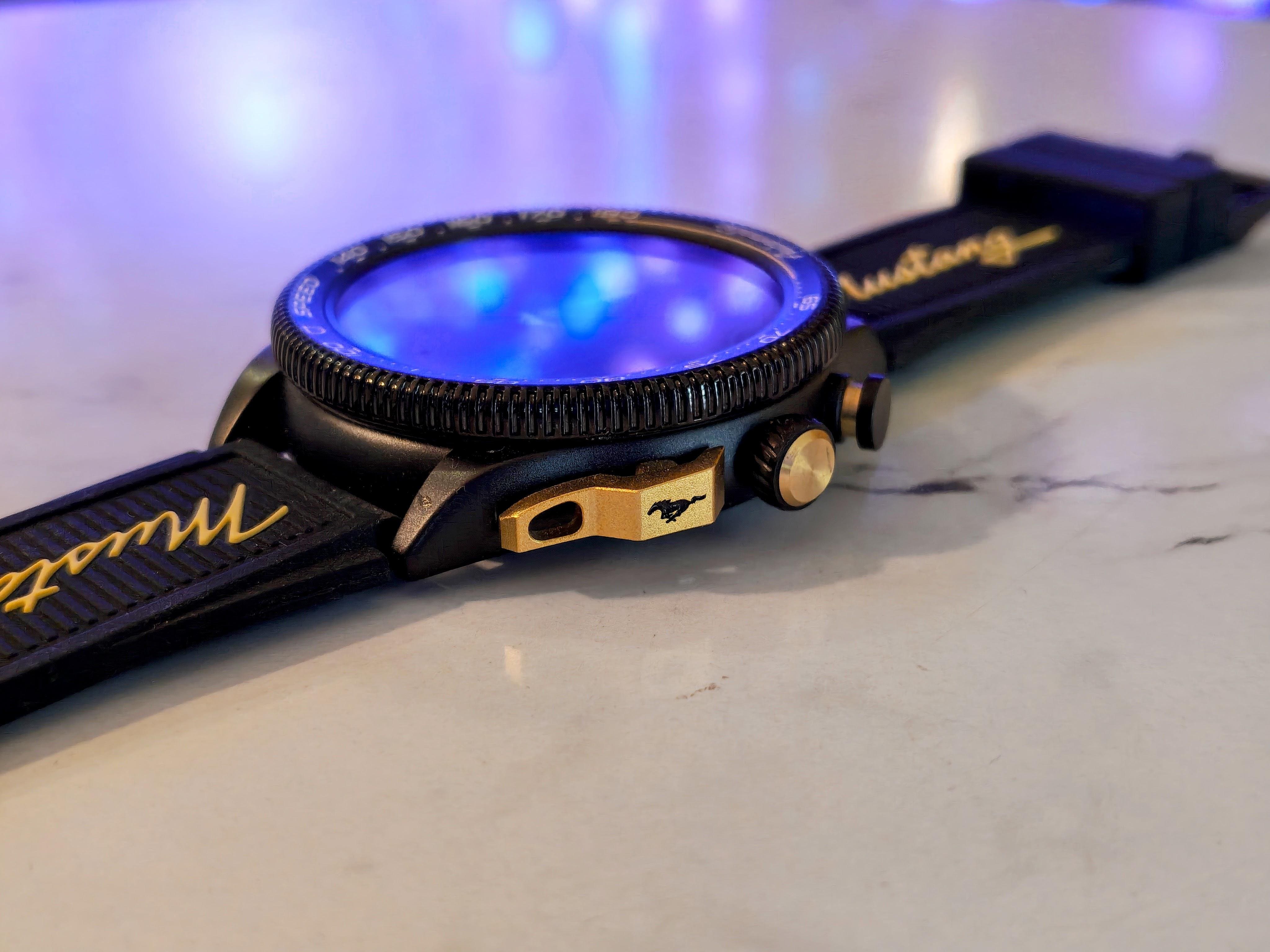 GoBoult Mustang Stallion Review: Muscle Watch For Muscle Car Enthusiasts