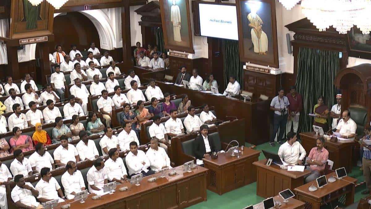 Tamil Nadu Floor Test: முதல்வர் விஜய் தான்.. ஆதரவு கொடுத்த அதிமுக எம்.எல்.ஏ.,க்கள்.. தப்பியது தவெக ஆட்சி!