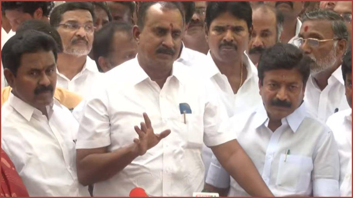 SP Velumani: அதிமுகவில் எதிர்பாராத திருப்பம்; மீண்டும் சசிகலா, டிடிவி தினகரன்; எஸ்.பி. வேலுமணி கூறுவது என்ன.?