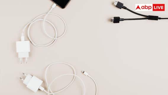 Charging cable tips: चार्जिंग केबल को लपेटने का सबसे सही तरीका कौन-सा, जिससे यह नहीं होगी खराब? Charging cable tips: चार्जिंग केबल को लपेटने का सबसे सही तरीका कौन-सा, जिससे यह नहीं होगी खराब?